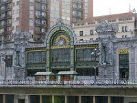Der Bahnhof von Bilbao mit seiner Jugendstil Fassade.